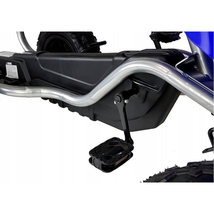 B012 pedal kart with blue inflatable wheels