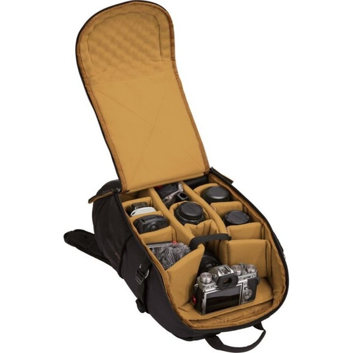 Case Logic 5357 Viso camera backpack, medium size, black.