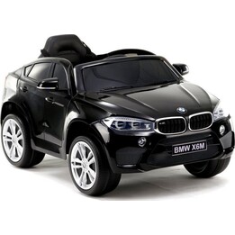 Carro elétrico BMW X6 pintado de preto
