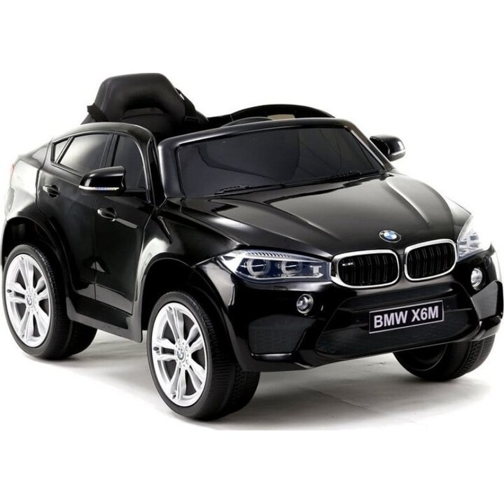 BMW X6 électrique, de couleur noire