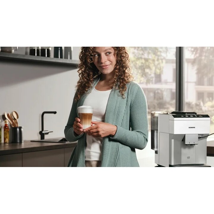Máquina de café expresso elétrica totalmente automática Siemens EQ.500 TP515R02 de 1,9 L
