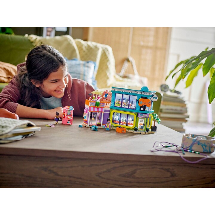 LEGO FRIENDS 42674 Comic Book and Video Game Shop