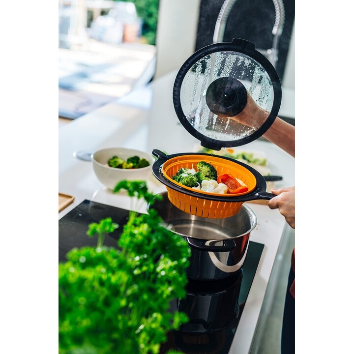 Fiskars Functional Form 1027304 Foldable Silicone Strainer Colander