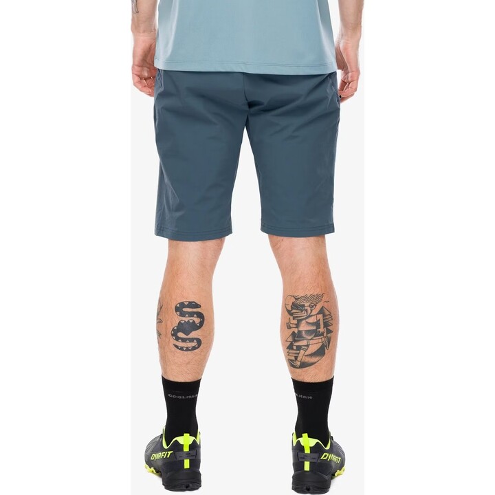 Pantalones cortos deportivos ligeros Dynafit Transalper DST 720375, color Cinder, talla M