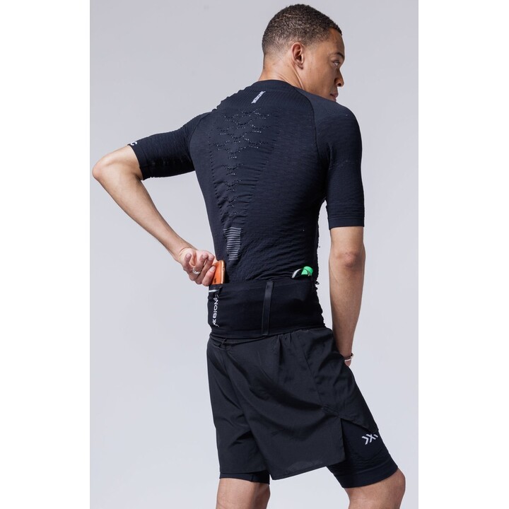Riñonera deportiva ergonómica para correr X-Bionic 615858, negro y blanco