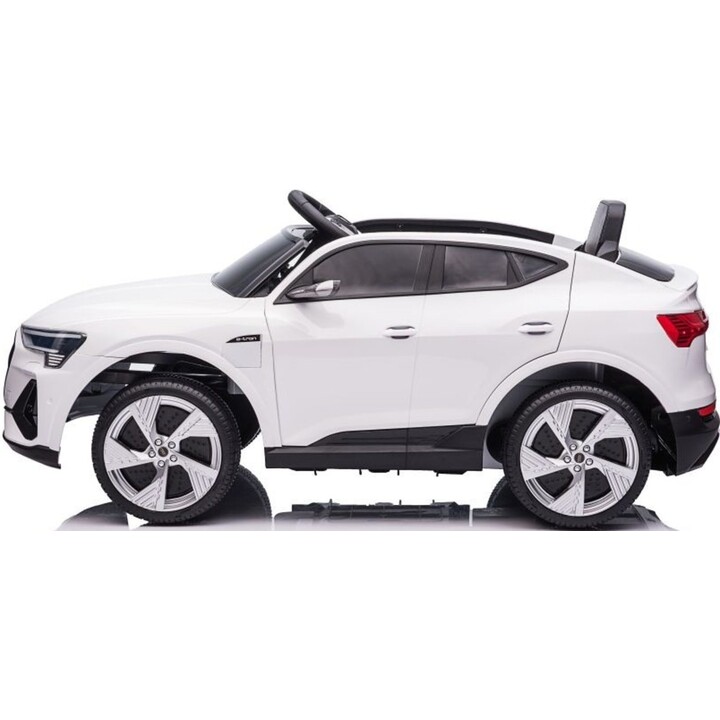 Audi E-Tron QLS-6688 Auto elettrica a pedali con luci LED bianche e lettore MP3