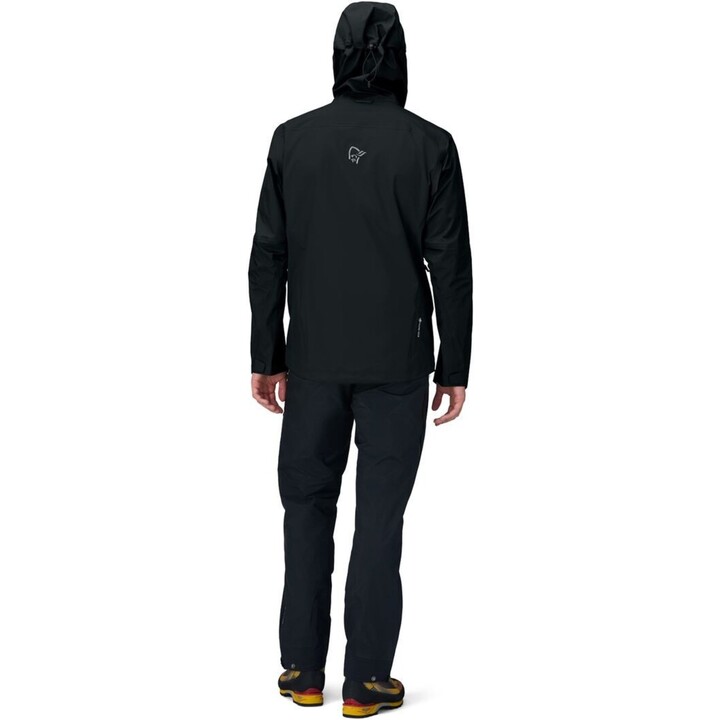 Chaqueta Gore-Tex Norrona Falketind, color caviar, talla S, 583464