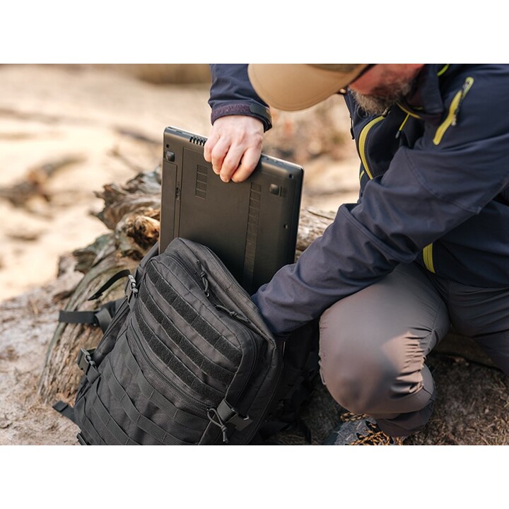 Tracer Evo 16" 25L Black Hiking Backpack