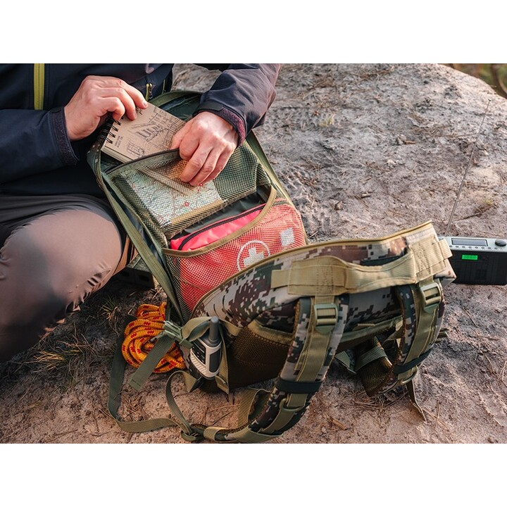 Tracer Evo 16" 25L Camouflage Hiking Backpack