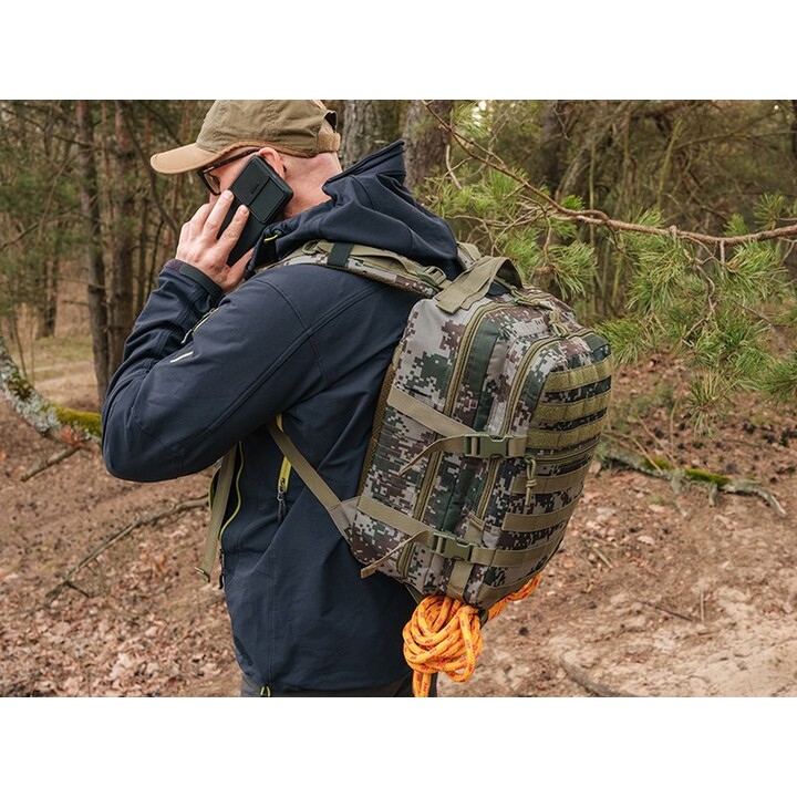Tracer Evo 16" 25L Camouflage Hiking Backpack