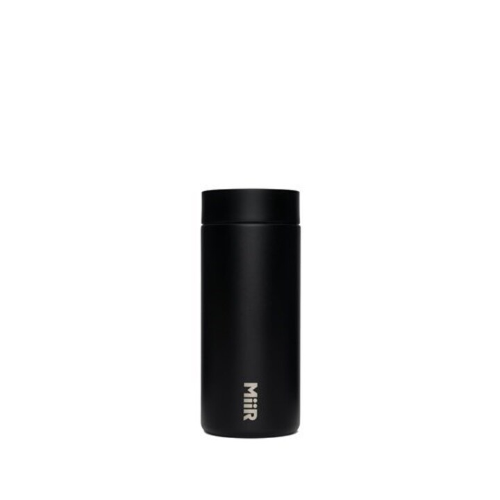 Taza térmica de viaje MiiR 360 de 350 ml, color negro.