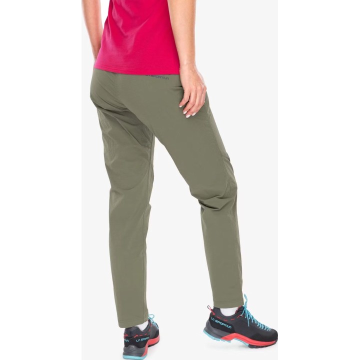 Pantalones de escalada La Sportiva Helixir para mujer, color Night Sky/Cypress, talla M