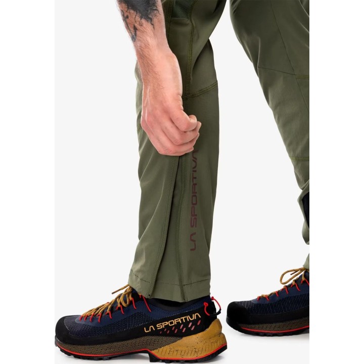 Pantalones Softshell Aequilibrium Speed de La Sportiva, color Cypress/Sequoia, talla S