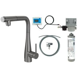 Rubinetto da cucina con kit di filtraggio dell'acqua e beccuccio estraibile.