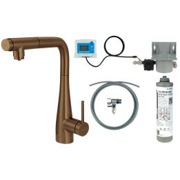 Rubinetto da cucina con kit di filtraggio dell'acqua e beccuccio estraibile.