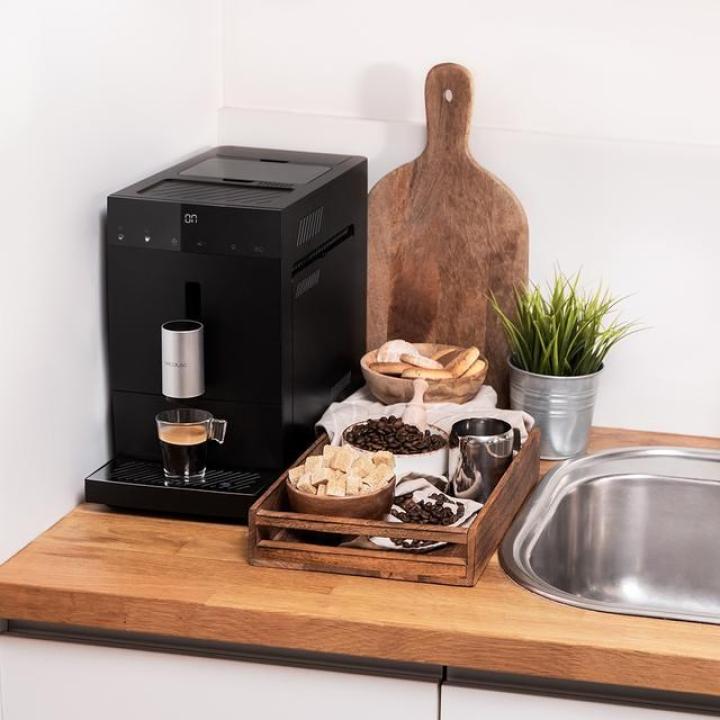 Cecotec Cremmaet Compact Macchina per caffè espresso completamente automatica da 1,1 L