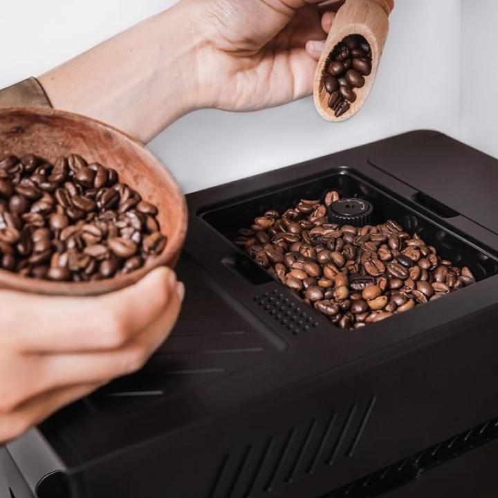 Cecotec Cremmaet Compact Macchina per caffè espresso completamente automatica da 1,1 L