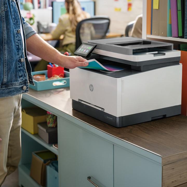 HP LaserJet Pro 3302sdw – drahtloser Farb-Multifunktionsdrucker, Kopierer, Scanner; Duplex