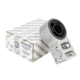 Front right triangular control arm silent block 50708722