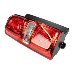 Luz trasera izquierda 9808243180