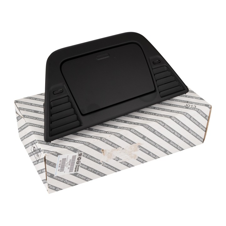 Dashboard trim 156101280
