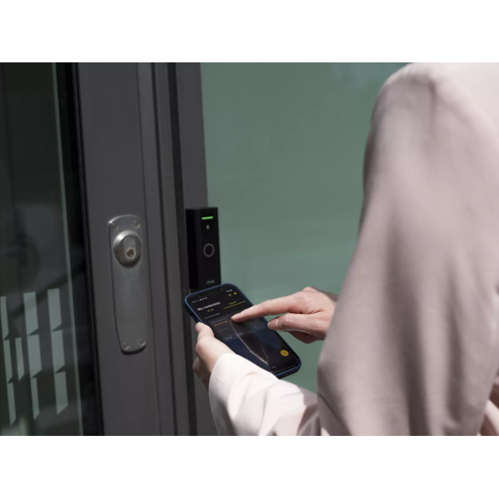 Axis A4612 Network Reader for Access Control with Bluetooth and RFID, IP55, PoE