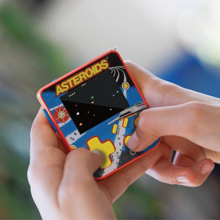 Super Micro Asteroids Keychain Gamer, 3 Preloaded Atari Games