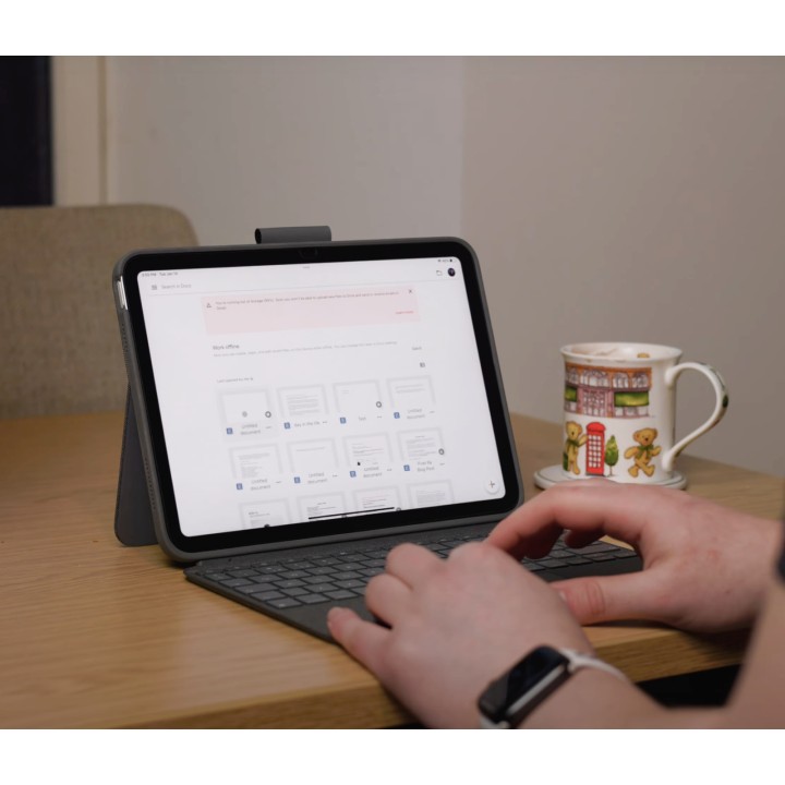 Logitech Combo Touch für iPad 10. Gen/A16, Tastaturhülle Grau