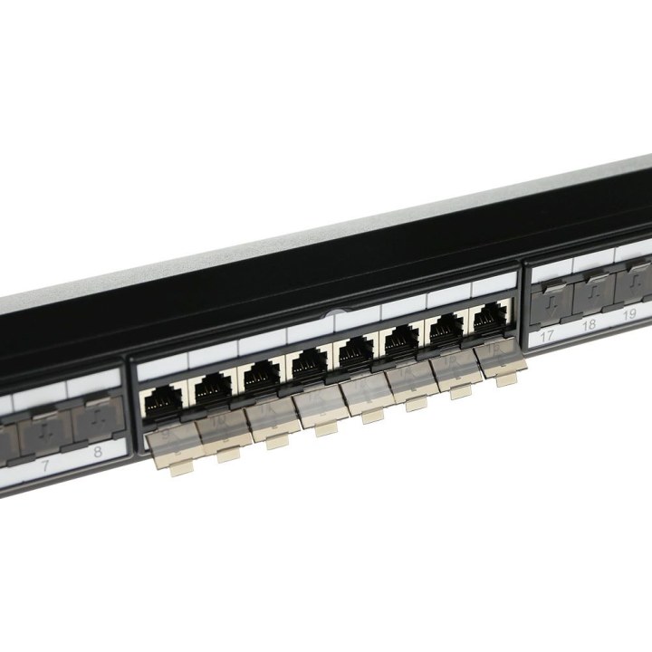 CAT6A shielded patch panel, 24 ports, with cover