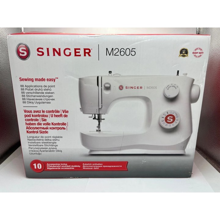Singer Sewing Machine, white (M2605)