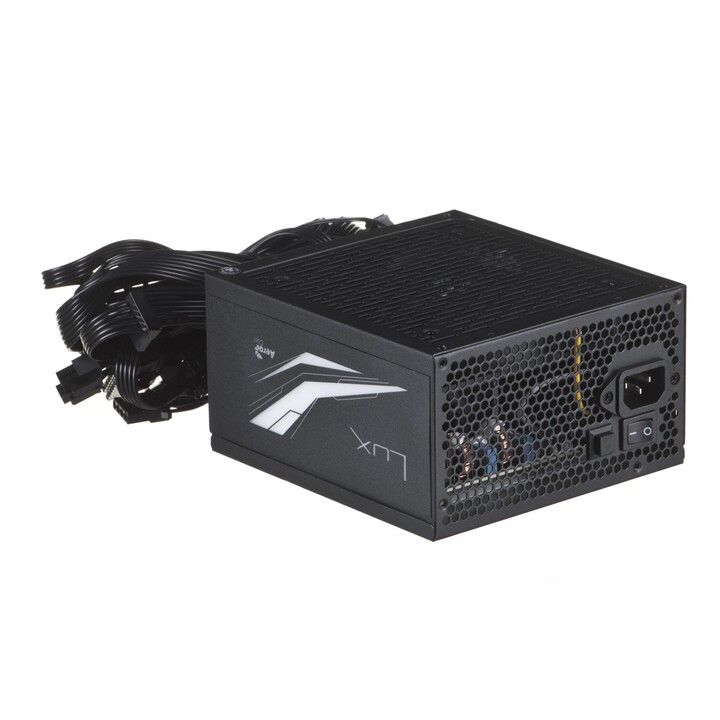 Aerocool Lux RGB 550M fonte de alimentação 550 W Preto