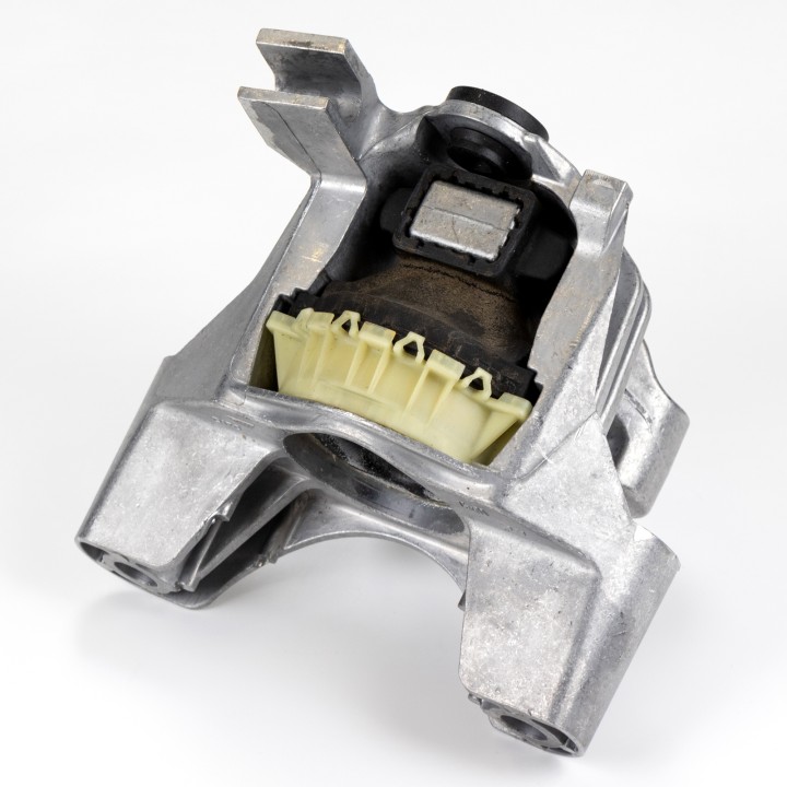 Engine mounts 51835009