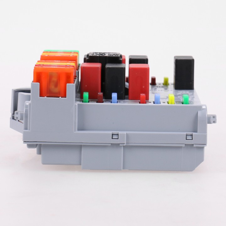Fuse box 1349946080