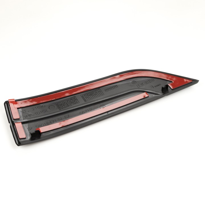 Front left bumper strip 5801847132