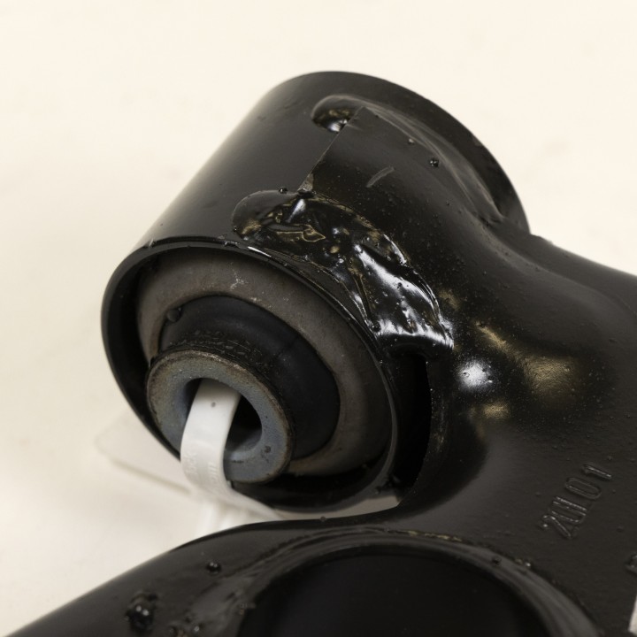 Front right wishbone 50521045