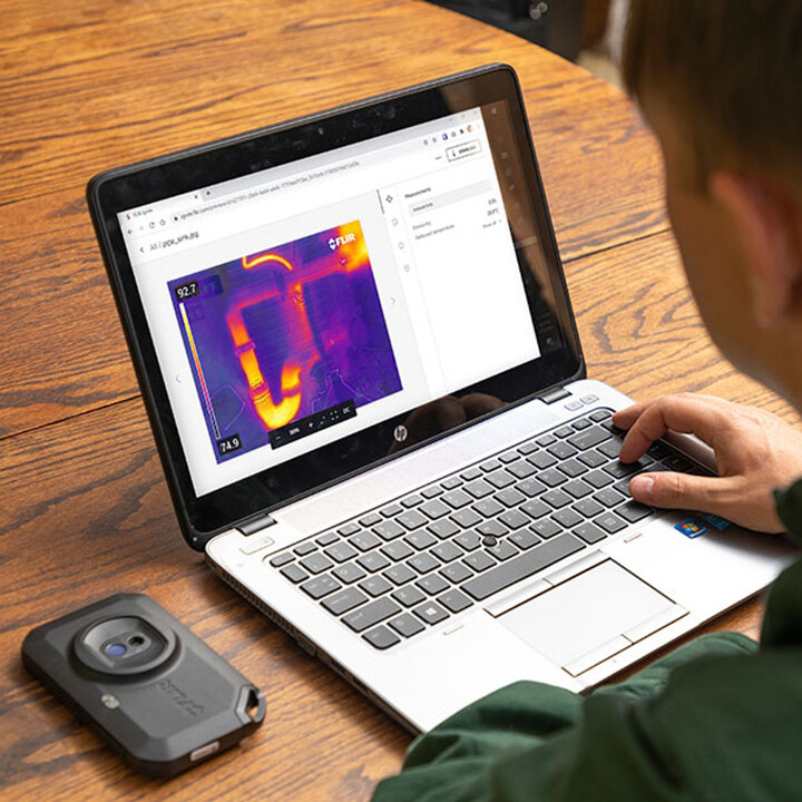 FLIR C3-X thermal camera Black 1800 mAh Vanadium Oxide Uncooled Focal Plane Arrays Built-in screen 128 x 96 Pixels LCD 64