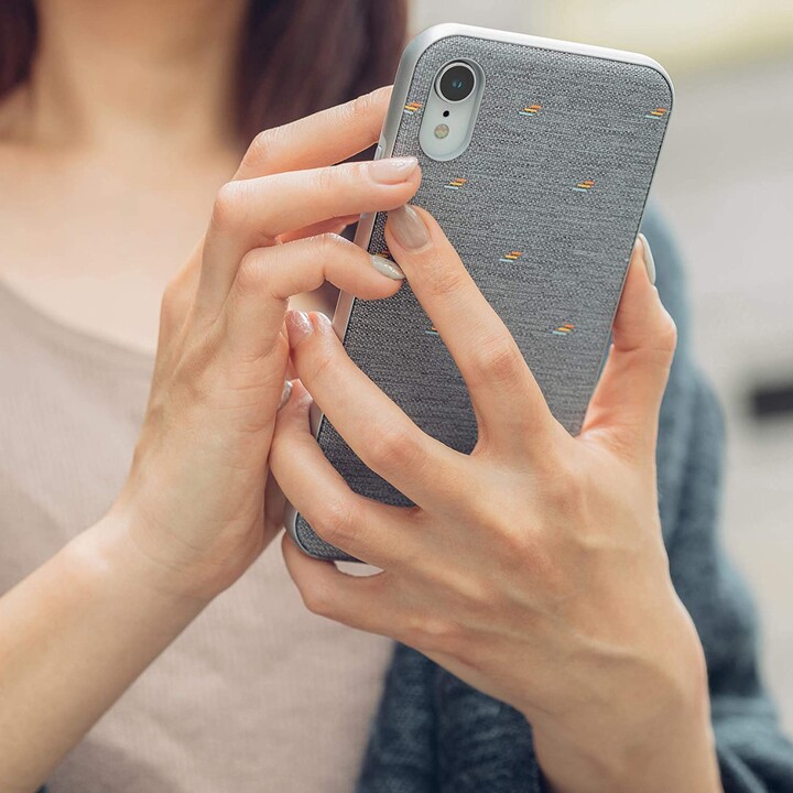 VestafüriPhone XR Pink - schmale Hartschalenhülle