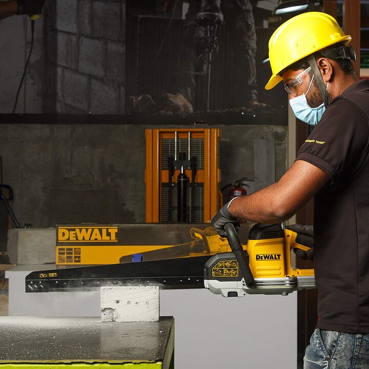 DeWALT DWE397 Alligator-Säge