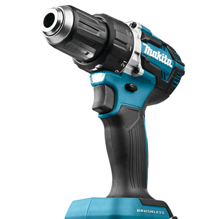 Makita DDF484RTJ perceuse-visseuse LXT 18V 54 Nm sans percussion avec 2 batteries 5,0 Ah et coffret