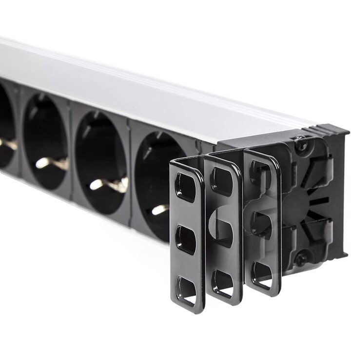 MORSETTIERA SALICRU SPS 8F PDU 8 PRESE NERA 1,5M + INTERRUTTORE