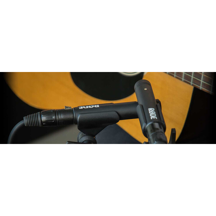 Microfone de estúdio preto RØDE M5