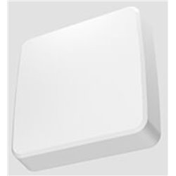 Wideband panel antenna