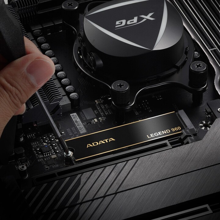 ADATA LEGEND 960 M.2 2000GB PCI Express 4.0 3D NAND NVMe
