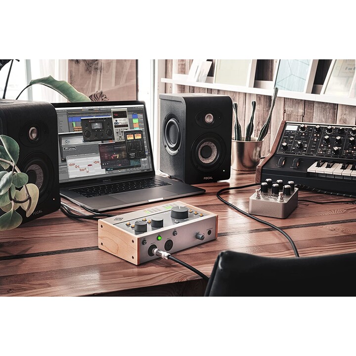 Universal Audio Volt 476 interface de áudio USB cinza