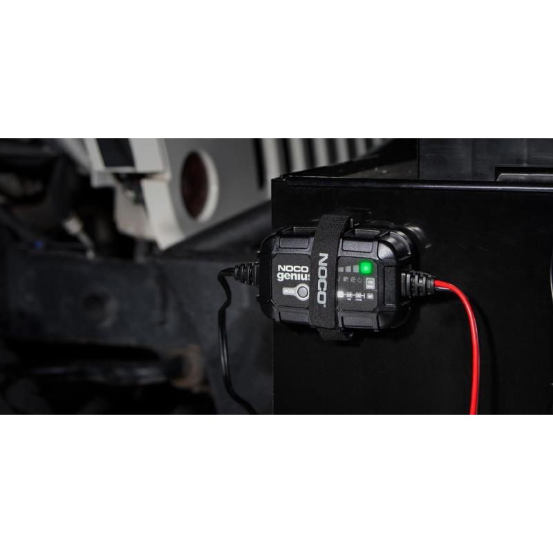 NOCO GENIUS5 Cargador de baterías de 5A para baterías de 6V/12V con función de mantenimiento y desulfuración