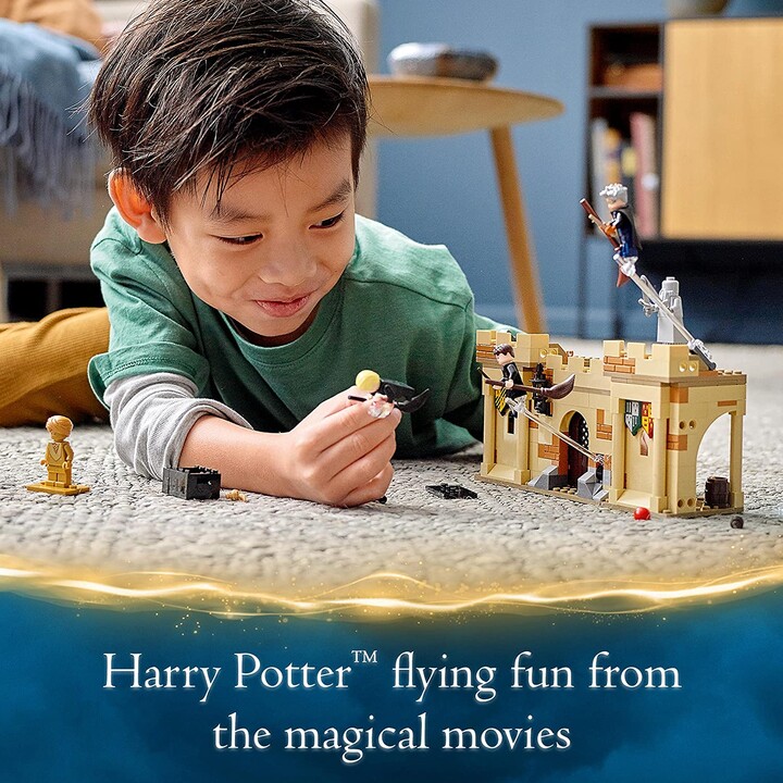 LEGO® Harry Potter Hogwarts™: Erste Flugstunde 76395