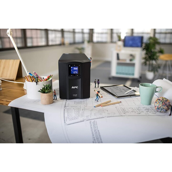 APC SMART-UPS C 1000VA LCD 230V com SMARTCONNECT
