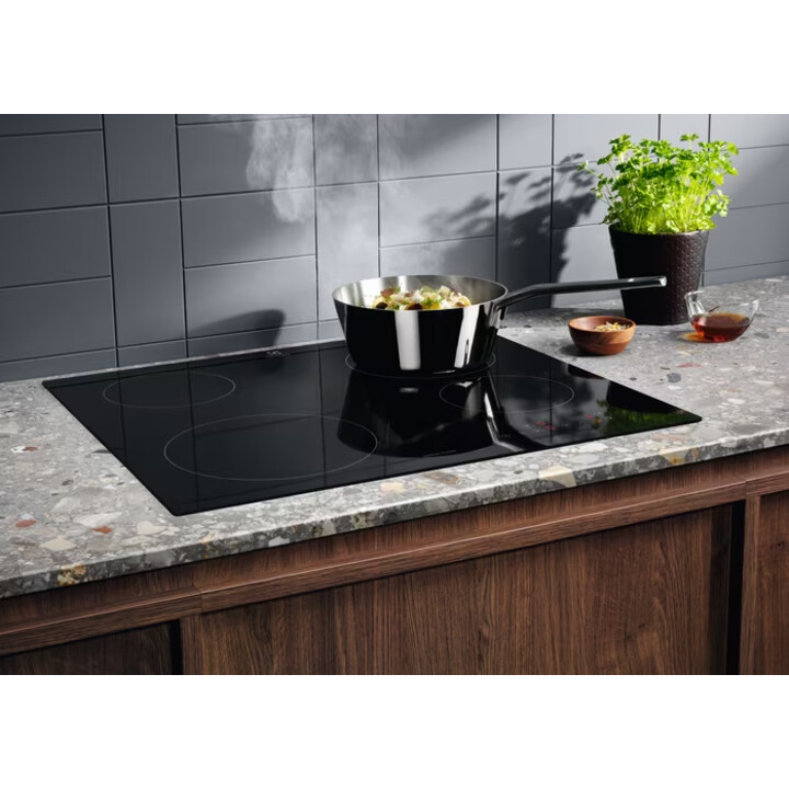 Electrolux Series 300 Induction hob lib60420ck 59 cm 4 zones noires