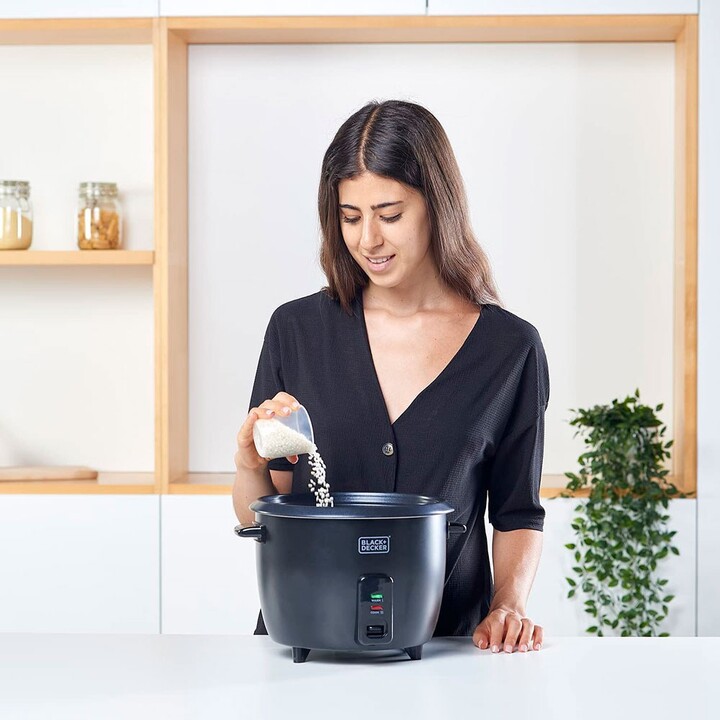 Cuiseur de riz Black+Decker BXRC1800E