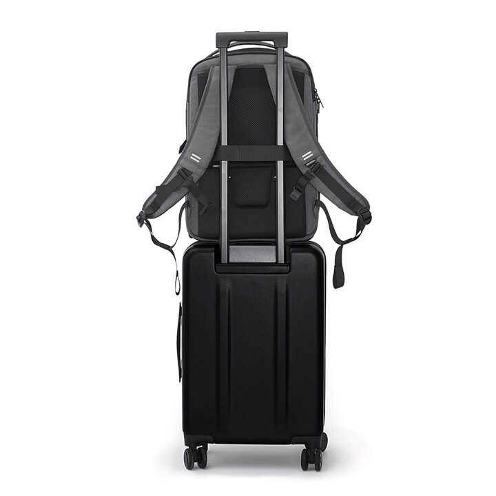 XD DESIGN BACKPACK BIZZ BACKPACK GRIS P/N: P705.932